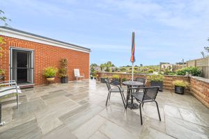 Photo 11- click for photo gallery